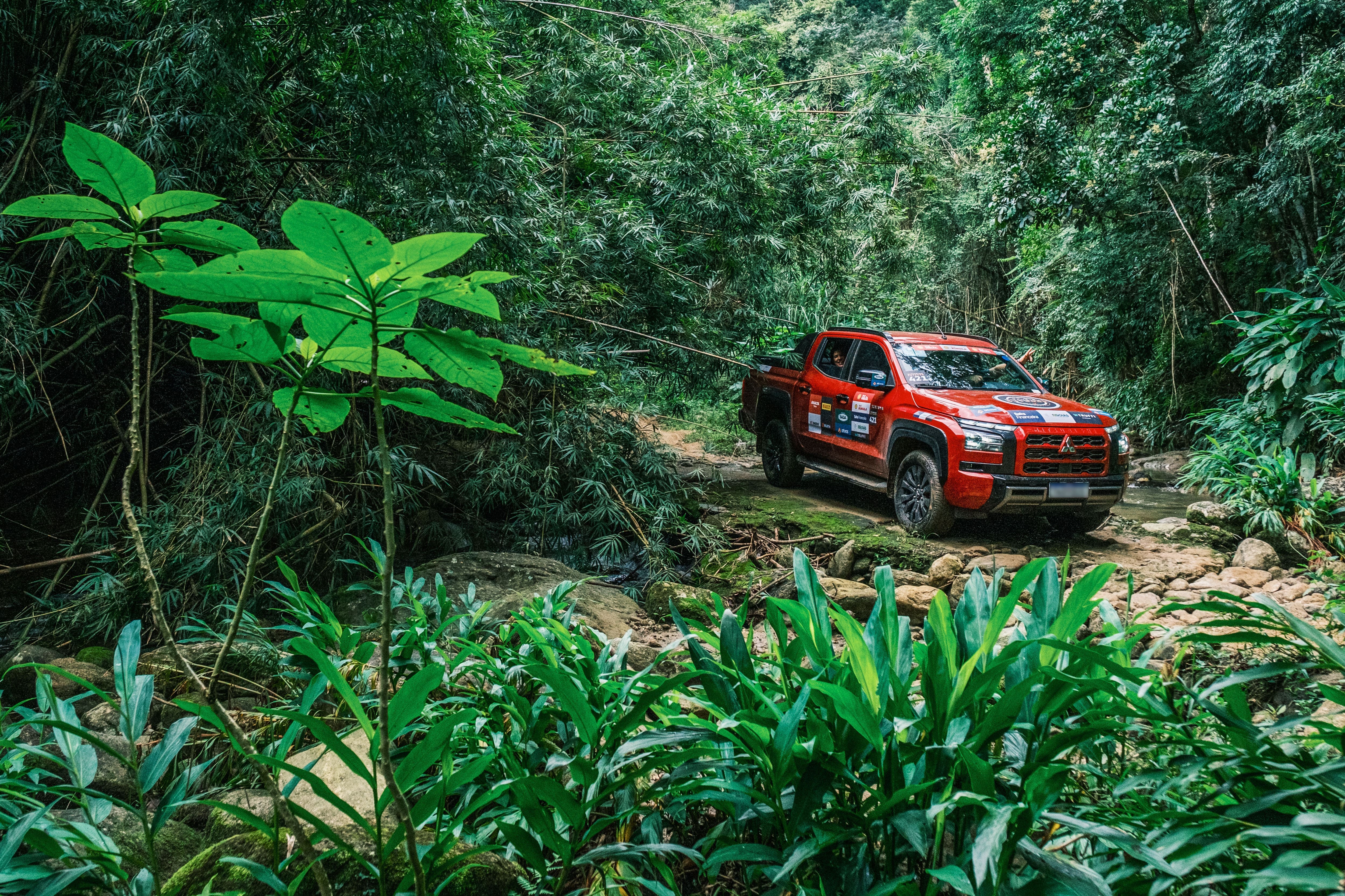 Mitsubishi Outdoor