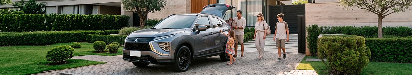 Como escolher um SUV espaçoso para família? Melhores modelos | Mitsubishi Motors