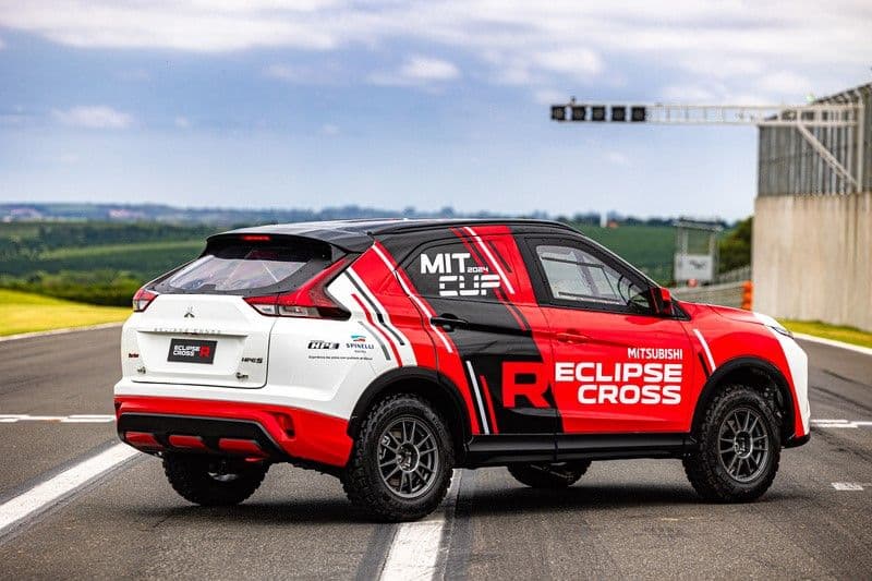 Mitsubishi Motors marca presença no Festival Interlagos com exibição de veículos de produção e de competição